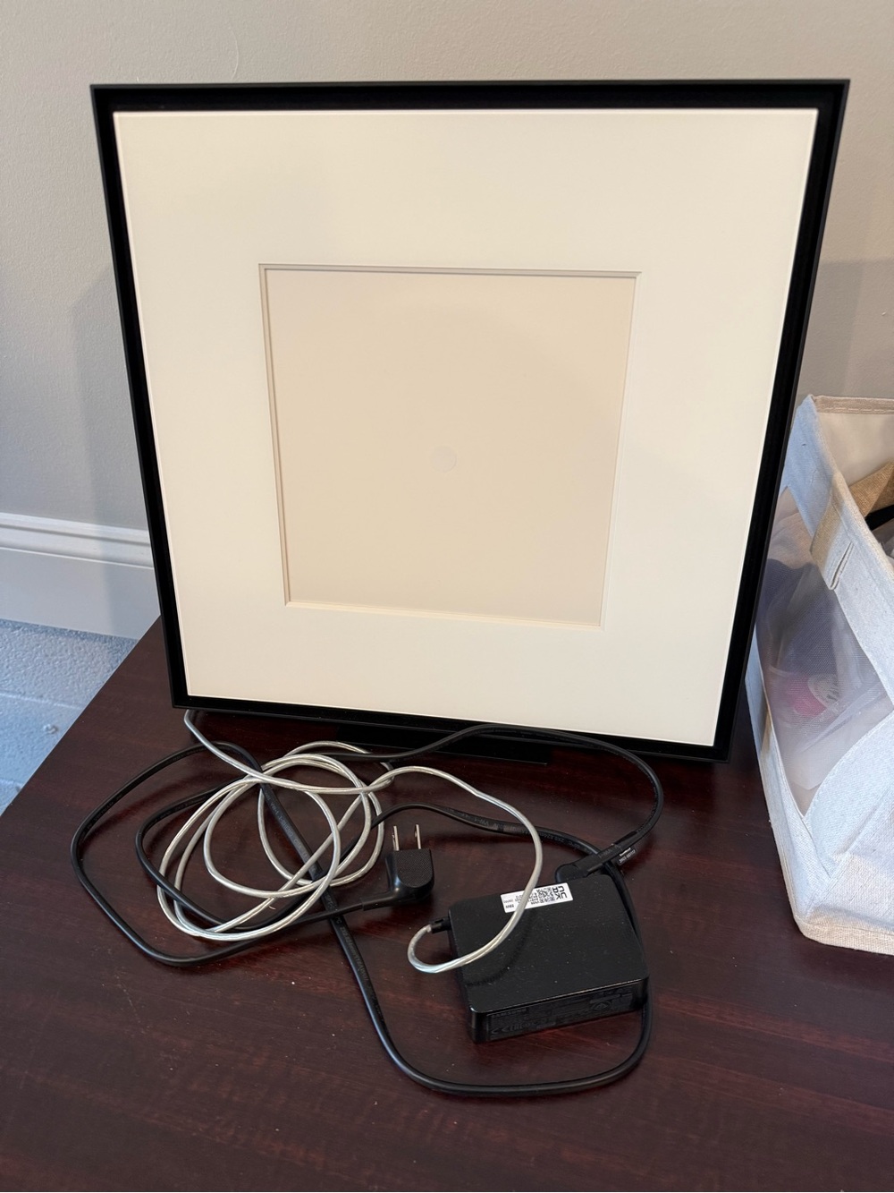 Samsung Music Frame LS60D – Brand New, Factory Sealed (Box Damage) - Picture 9 of 10